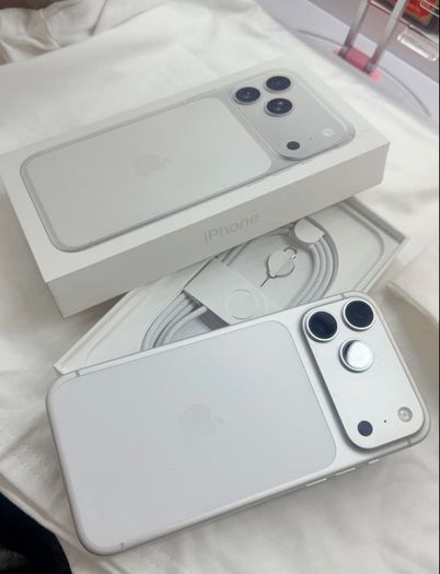 iPhone 17pro max like new condition