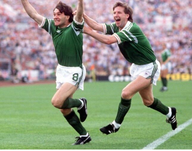 Signed Rep of Ireland 1988 Jersey