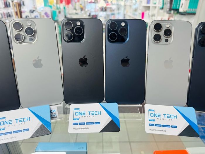 iPhone 15 Pro Max 256GB SimFree Good Condition All Colours Available