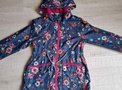 Girls jacket size 10 years