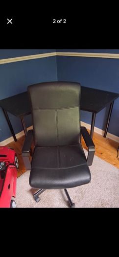 corner desk and office chair