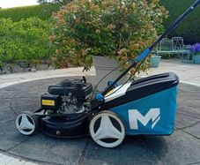 Lawnmower
