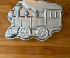 Wilton Train cake tin