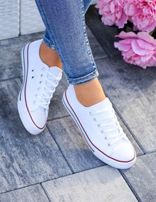 White lace-up sneakers size 3-8