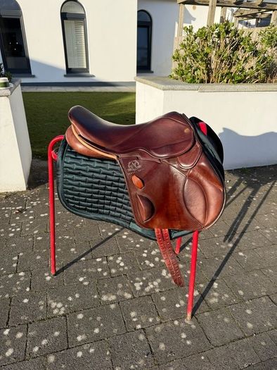 Berney's Grand Prix Olympic Saddle - 17in, Havana Brown, MW