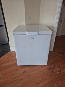 beko chest freezer 215l a year old in good condition