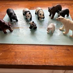 Schleich(and other) bears
