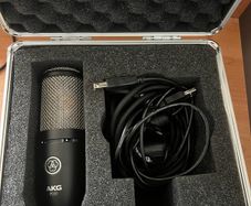Audient iD14 + AKG P220 Studio Recording Bundle