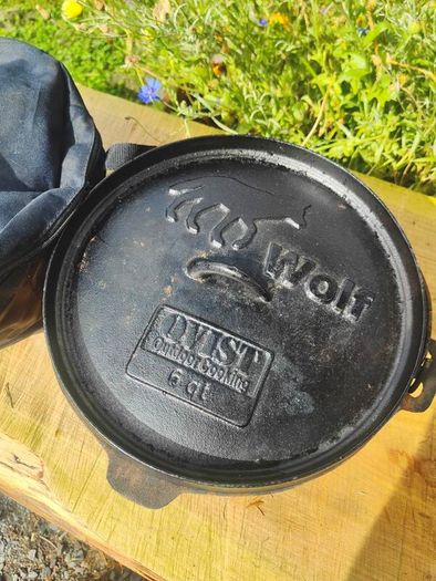 Dutch oven camping