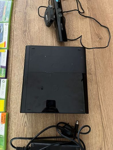 XBox 360 25gb game console and games