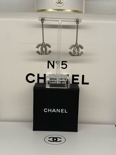 Sought After chanel Crystal drop earrings