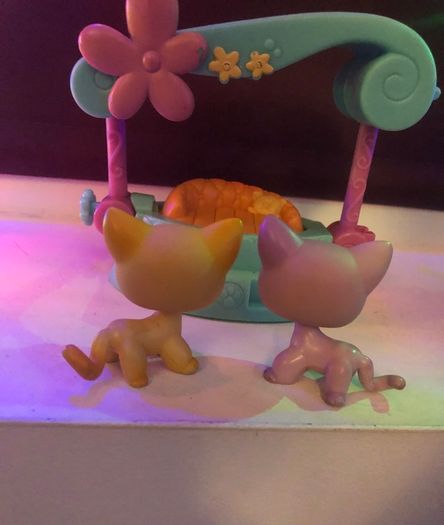 Littlest pet shop cats