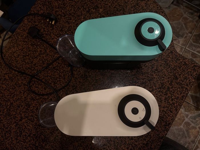 Nespresso Vertuo Pop - Aqua Mint - Tiffany Blue Smart Pod Coffee Machine