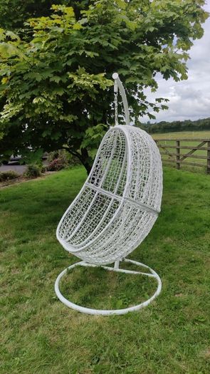 Choose Your Favourite Hanging Egg Swing!