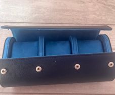 Watch case 3 slot watch roll