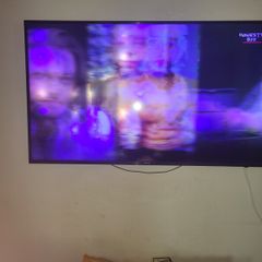 samsung tv with wall bracket to match