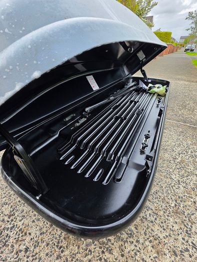 Halfords Roof Box Large Lockable Includes Fixings