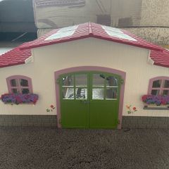 schleich stables