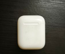 AirPods (A1602 Case)  Single left Earbud