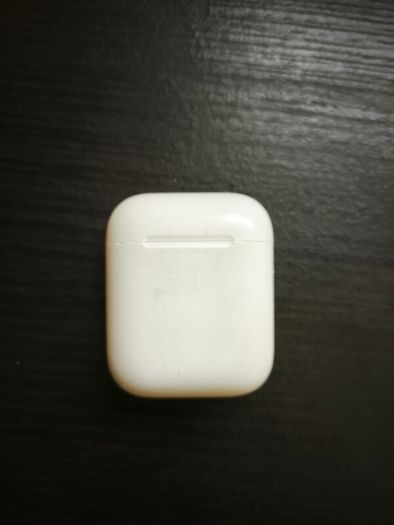 AirPods (A1602 Case)  Single left Earbud