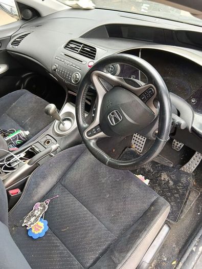 Breaking honda civic 2008