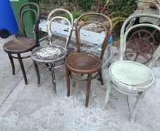 4 Bentwood chairs