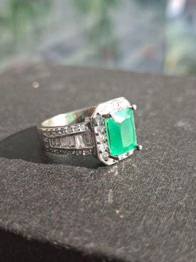 Lovely Vintage Ladies 925 Sterling Silver Ring