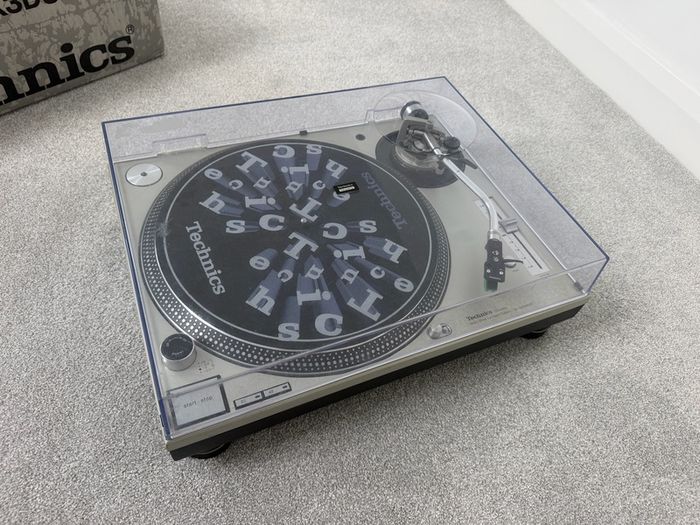 Technics SL1200 mk3Ds