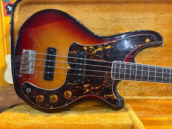 Yamaha SB-55 Sunburst 1970