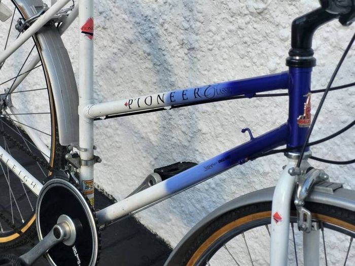Ladies Raleigh Pioneer Bike In Excellent Condition