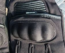 Motorcycle gloves