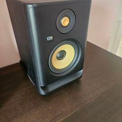 1 x KRK Rokit 5 g4 speaker