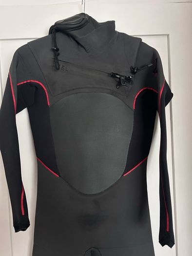 Xcell Drylock Winter Wetsuit 5/4mm Size MS Like New