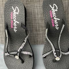 Ladies sandal's size 5