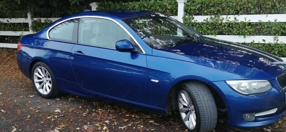 10 Bmw 320i Coupe