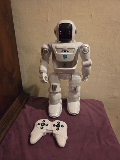 Silverlit Remote Control Robot - Fully working