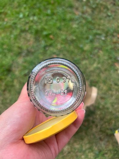Glass jars (10)