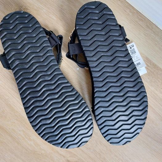 Sandals RRP 30 euro