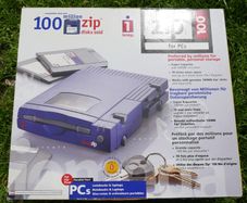 Zip 100 Drive (never used in original box)