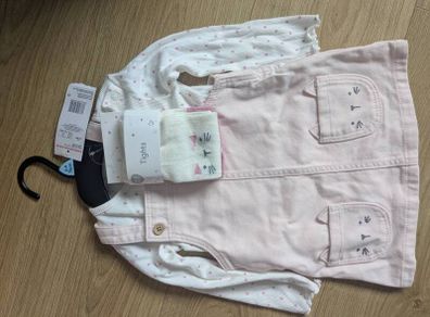 baby clothes