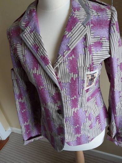 Stunning Avoca Jacket/Blazer Size 2