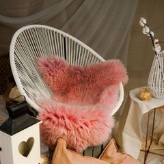 Cosy & warm pink sheepskin rug