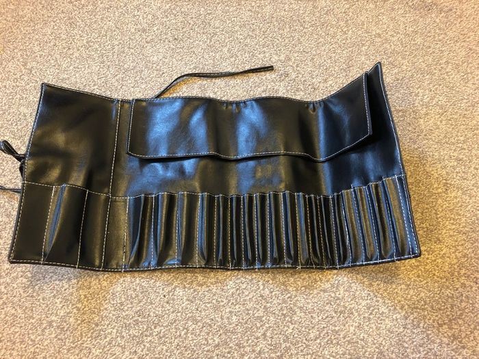 MAC brush pouch