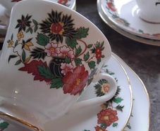 A 21piece Vintage Royal Tara Tea Set