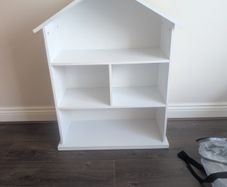 kids bookshelf