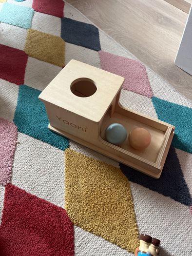 Object permanence box