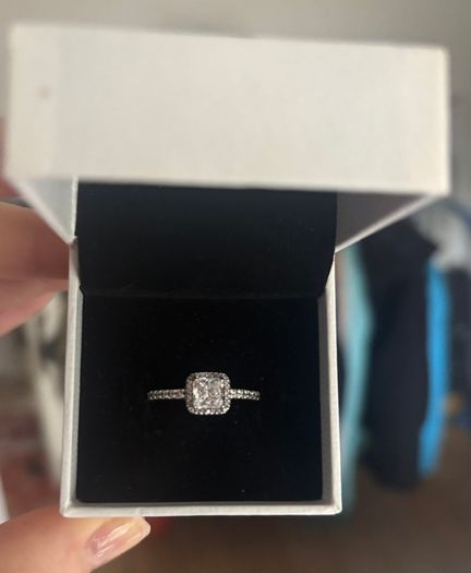 Pandora Square Sparkle Halo Womens Ring Size 60 Brand New