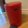 Brabantia 3 litre pedal bin Image 2