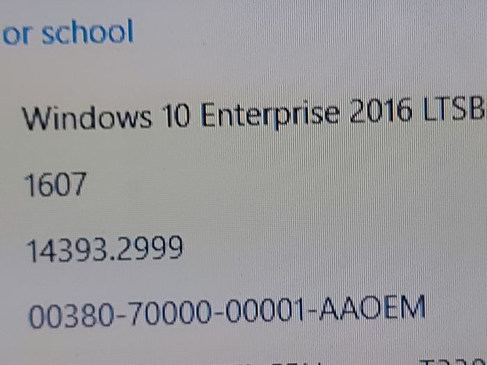 Vintage Acer Aspire. 5612 WLMi, Intel Core Duo Processor, CPU T2300, 1.66GHZ, 32 bit,  2GB Ram, Windows 10, Microsoft Edge, Chrome and VCL