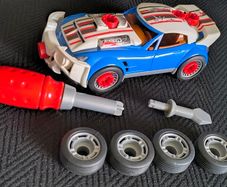 Car toy with screwdriver